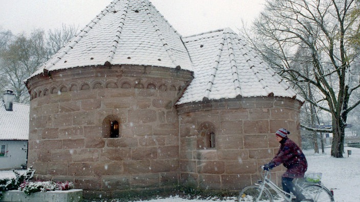 Die romanische Rundkapelle in Nürnberg-Altenfurt. Sie ist Nürnbergs ältestes Heiligtum.