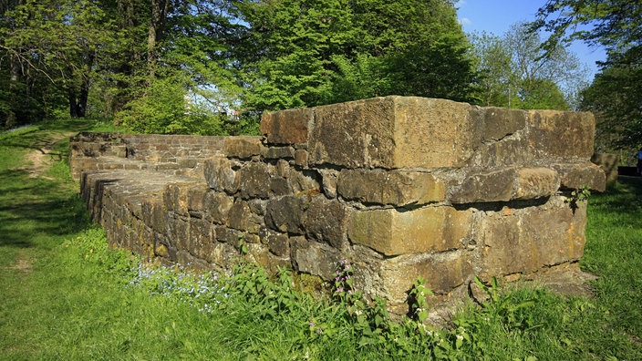 Ruinen der Burg Hohenstaufen.