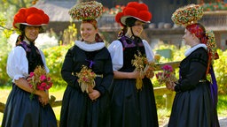 Frauen in Schwarzwälder Tracht