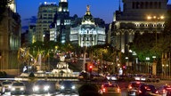 Der Springbrunnen "Fuente de Cibeles" in Madrid.