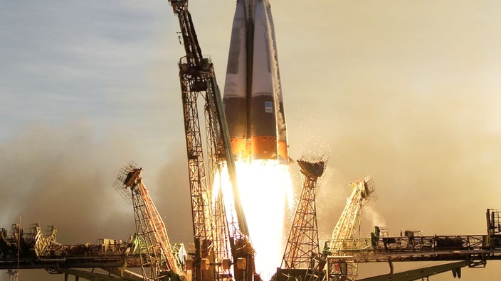 Eine Sojus-FG auf dem Weltraumbahnhof Baikonur.